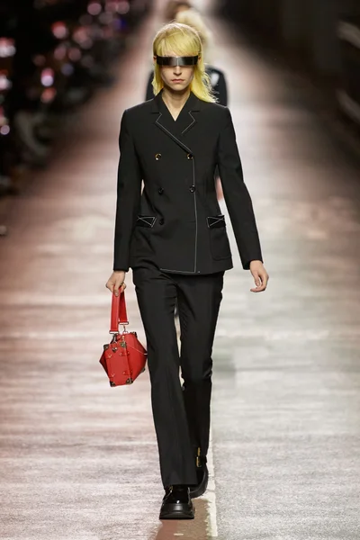 Look 21